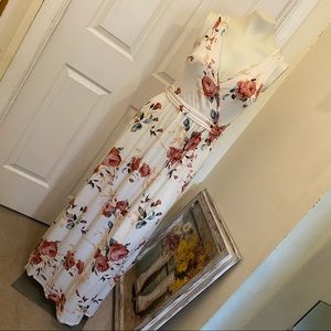 🌹 12 PM by Mon Ami Feminine Floral Maxi Dress with Tie